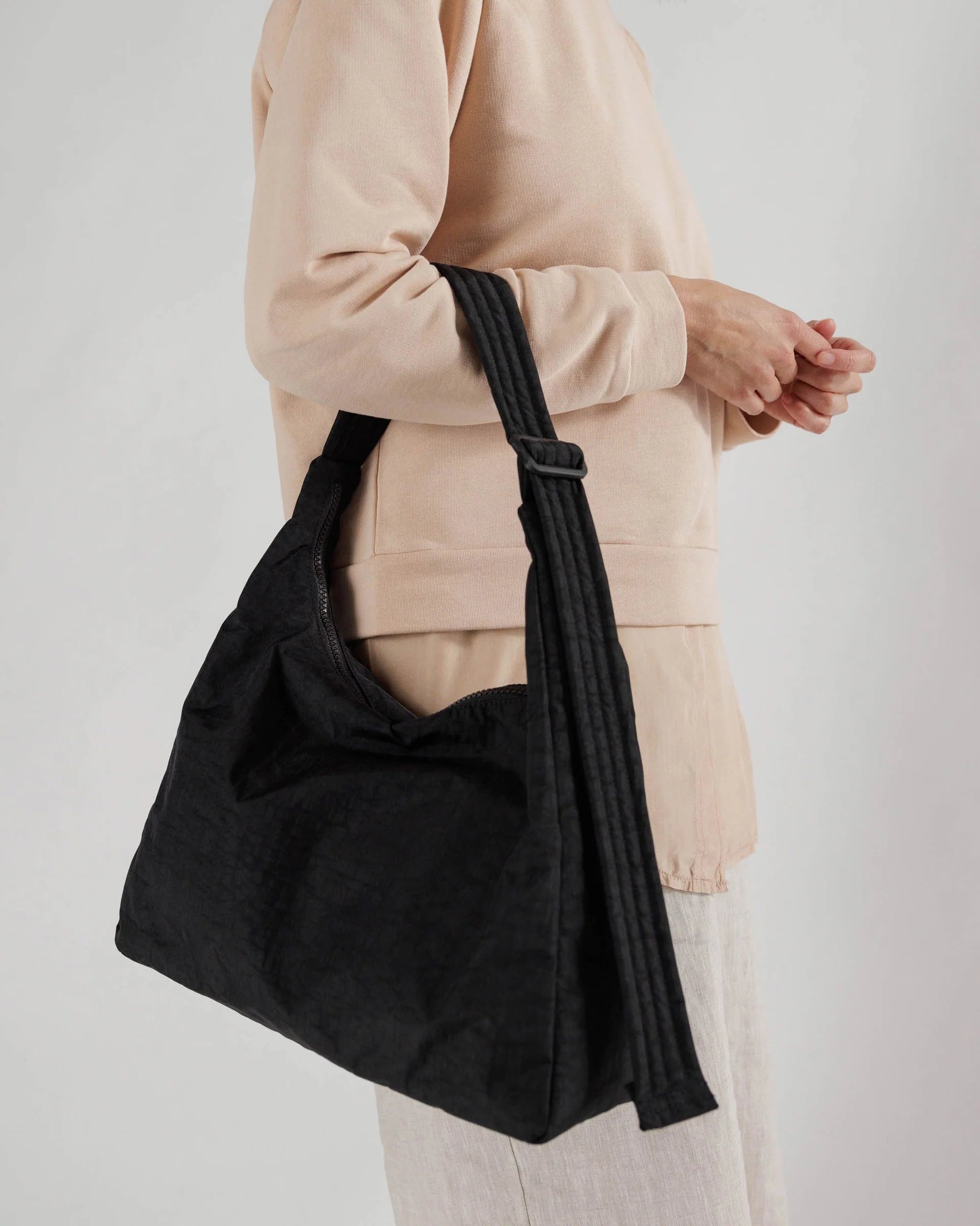 Nylon Shoulder Bag | Black - BAGGU - Beechworth Emporium